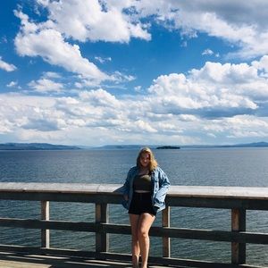 Meet your Posher, Shylo